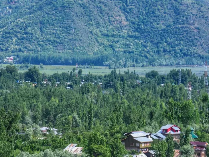 Navigating The Paradise: A Best Srinagar Kashmir Adventure Tour Guide